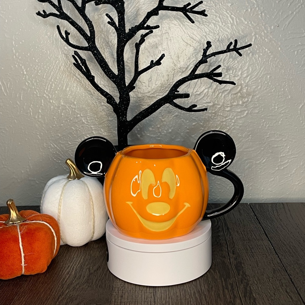 Disney Mickey pumpkin mug